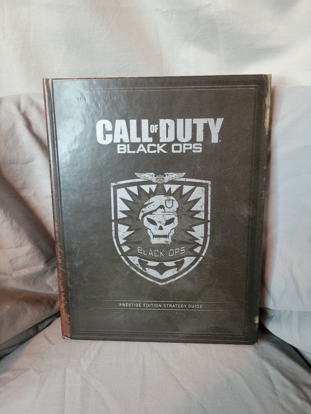 Call Of Duty Black Ops 1 Collector Hardback Game Guide Book